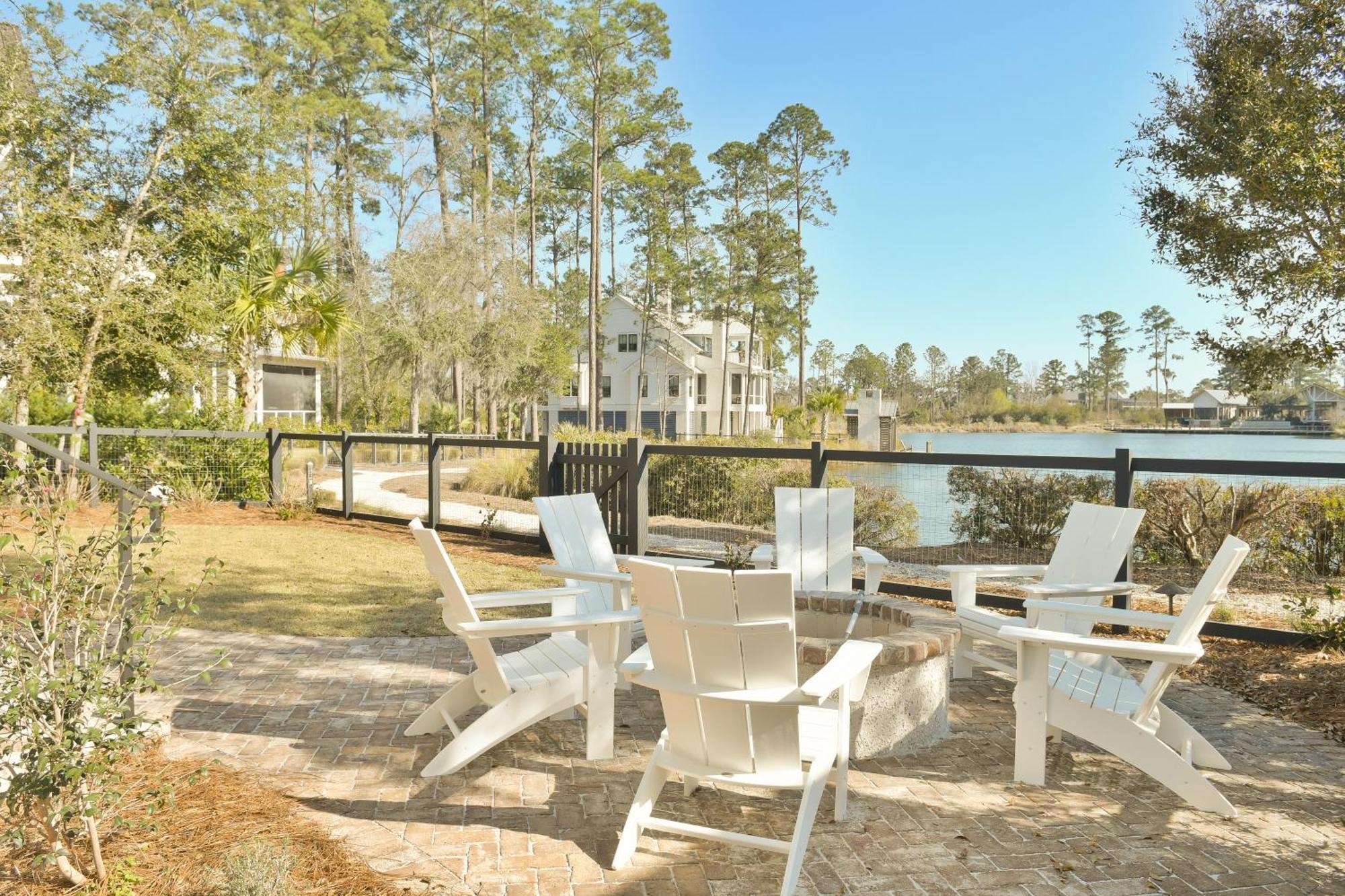 Lagoon View 5 Bedroom Moreland Village Home 5573 Bluffton Exterior photo